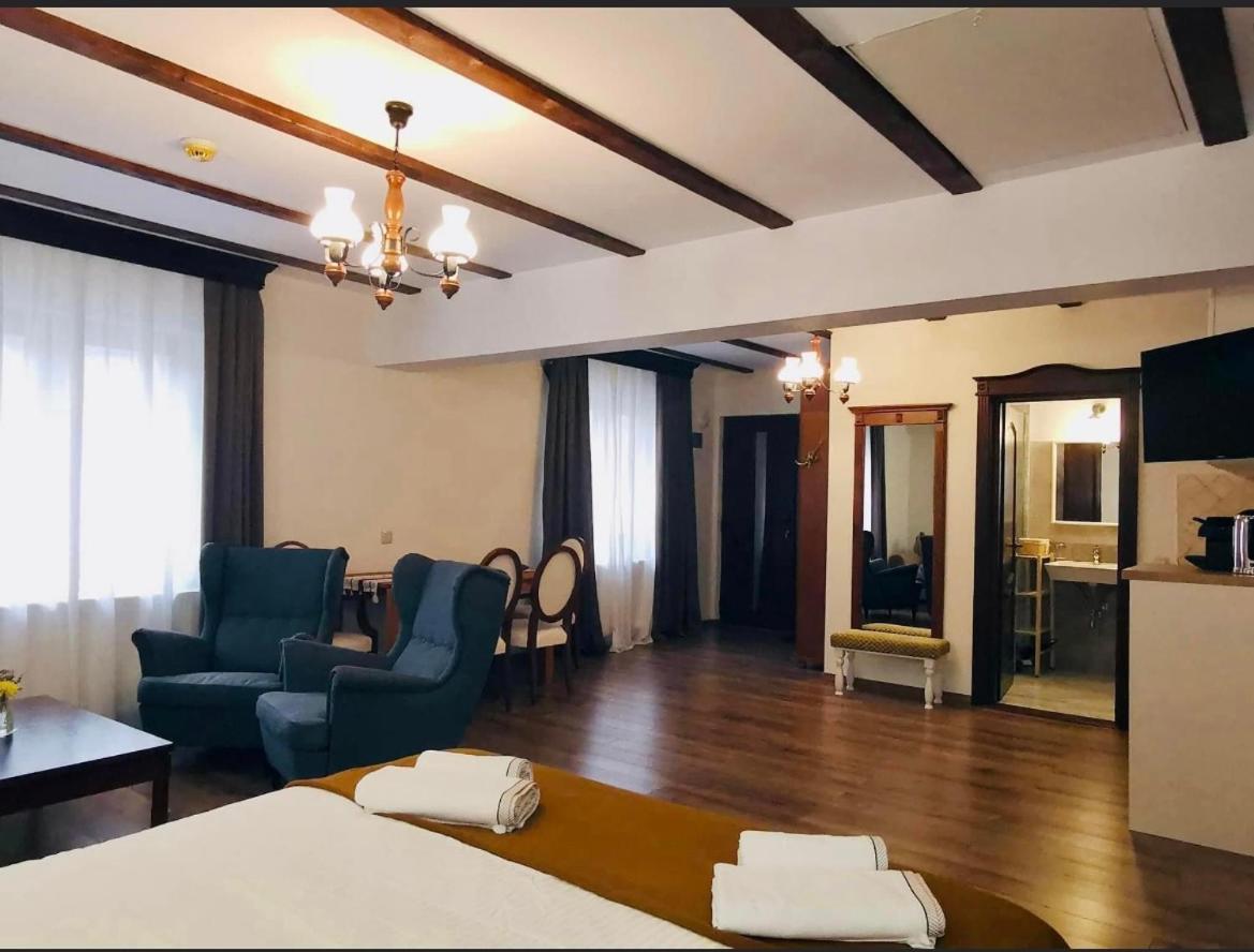 Old Town Cataleya Hotel Sibiu Luaran gambar