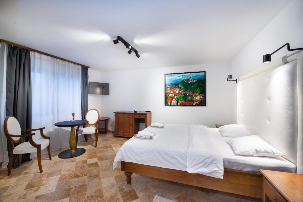 Old Town Cataleya Hotel Sibiu Luaran gambar